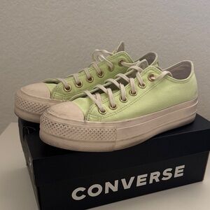 Converse Chuck Taylor All Star Platform Low Green Women’s Size 7